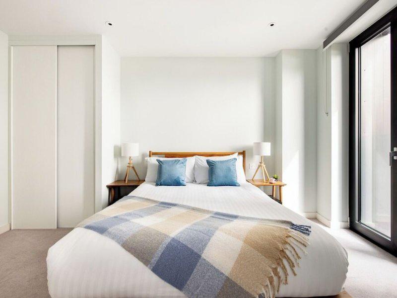 571AAF33281D68C4AD23FC9D063706C6