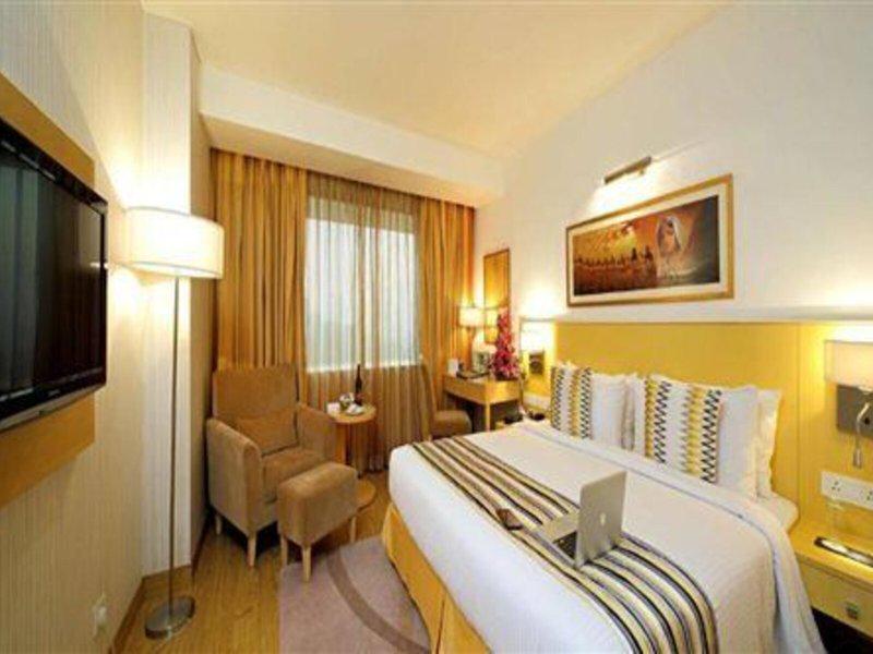 E2FCBDAF0B1006EB3213CEB9EFA42AE8