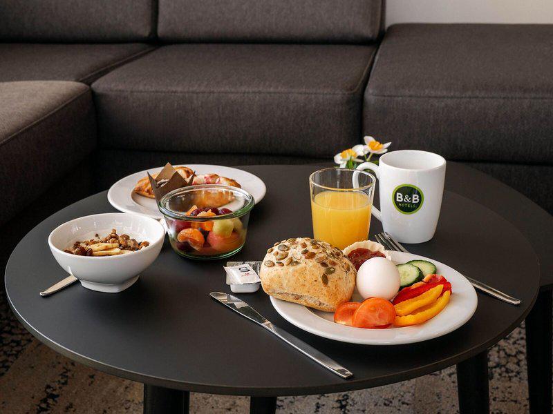 B6A877EA24A04A6AEFD3971D24ED1C7F