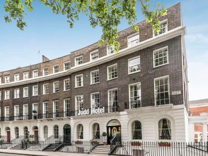 22CF166510348C493FA954C0D2C1A7BD