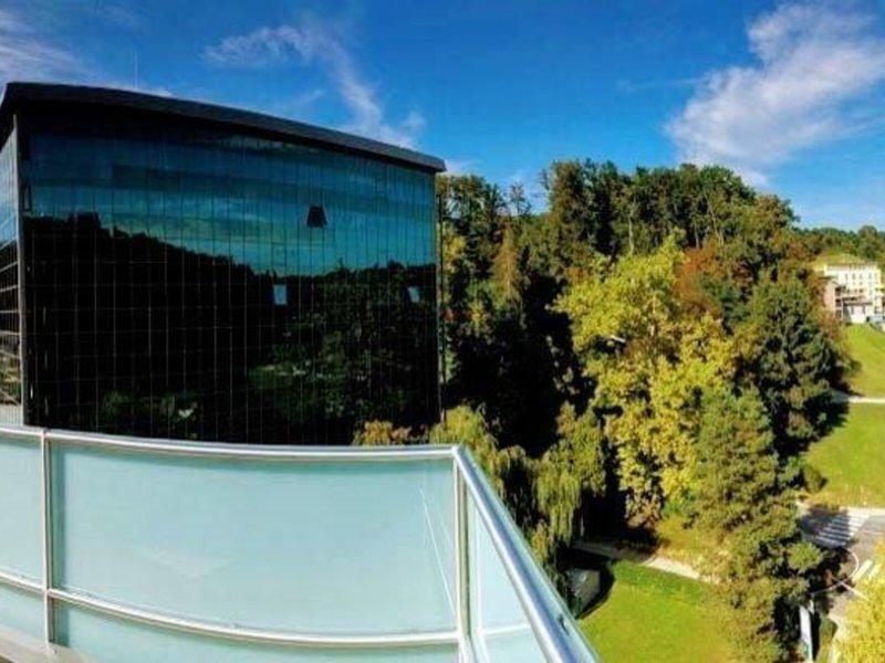 1D538FF3B40C79953C9348CF6E8A4D09