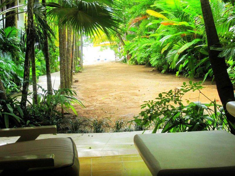 FE3191FBA007018DBA7D1515184A3A2A