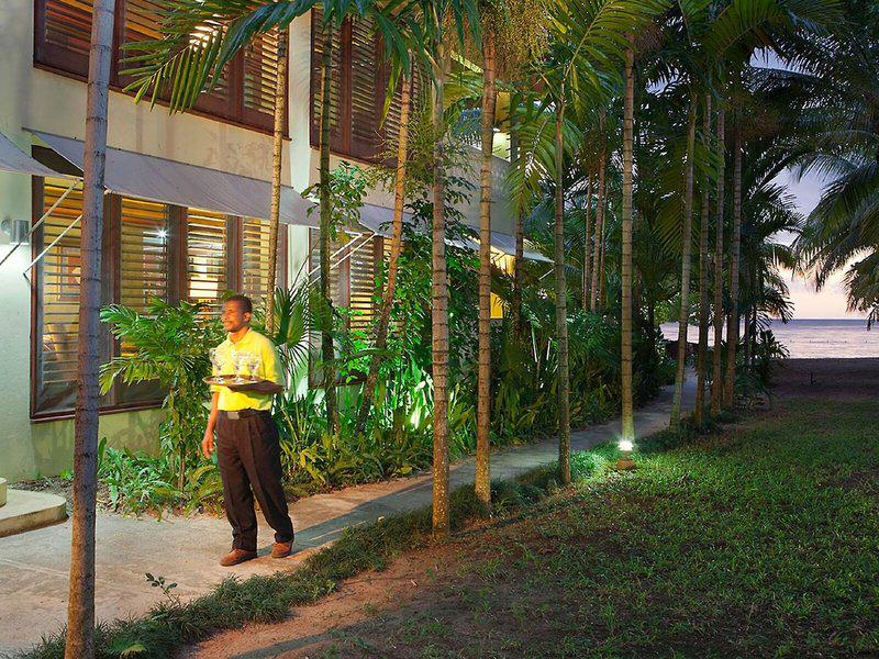 13F3004AB40C2EB8E30EEB571224FBE2