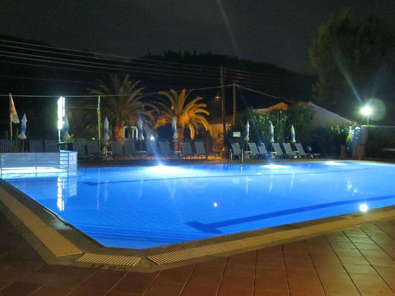 F6AF5D853E317AD4CDB6BEA3768E7B72