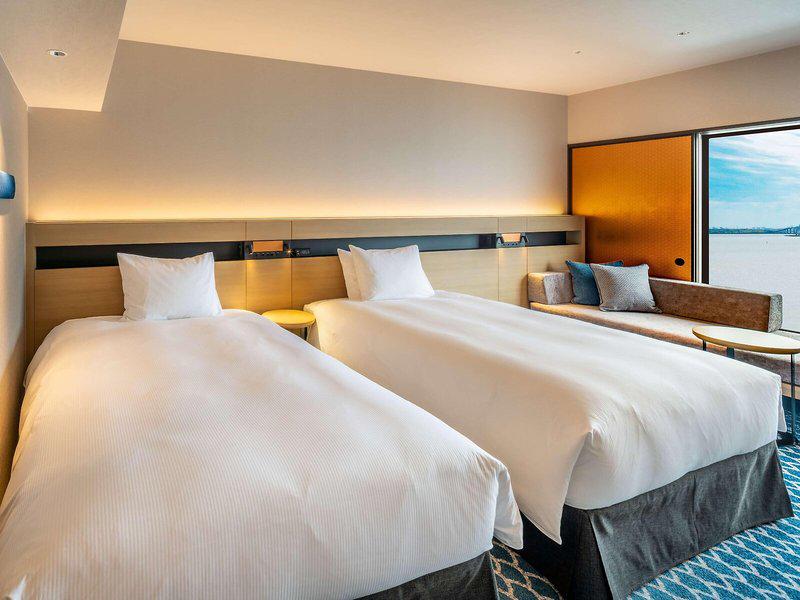 87C033B86A8E8A99709E9B56DCB3FDAB