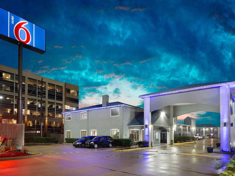 AD8C6BD3C29CBF5624D4EB629B2E7534