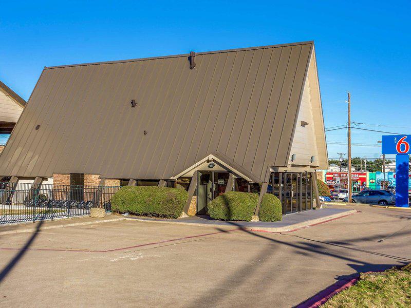 D7E1573676A4D0D058F6D99EFD3F5C59