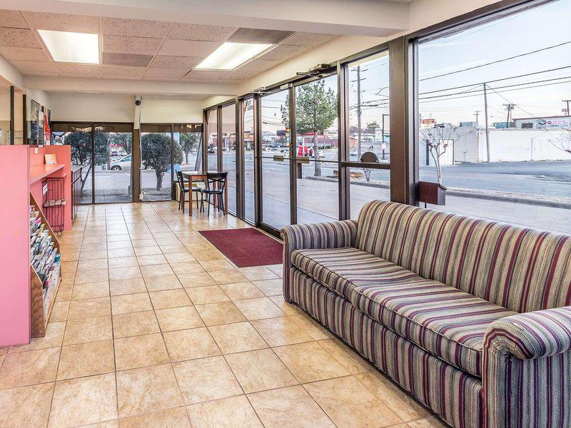 FF0E4BB34305D584E0EB2B8421B4A180