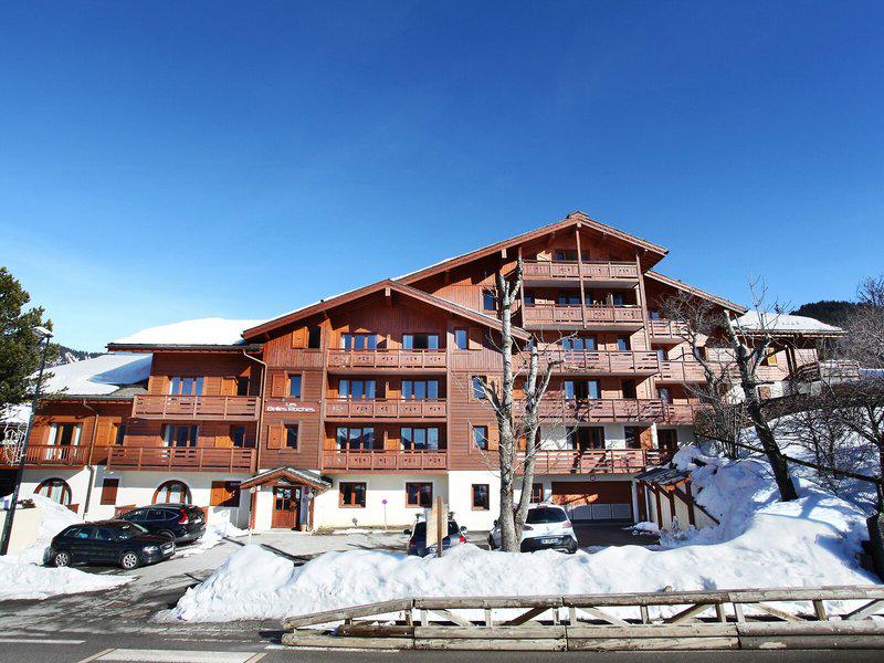 AC2EE38CC2865AD9072DE0347D4487D9