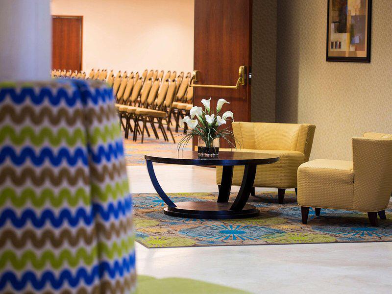 256935071ED9A165B57969370A75456C