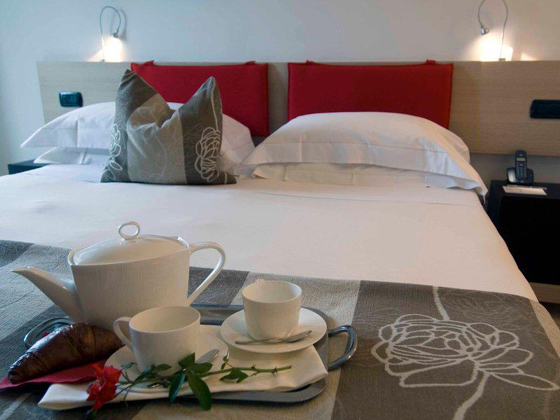 79D2E5D0CB3021BCFCFAEB0D564AC658