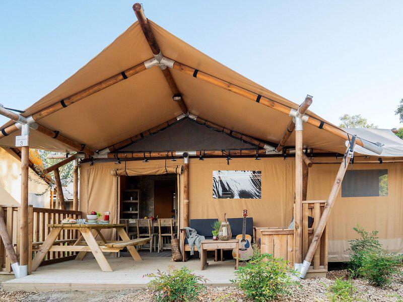 Punta Falconera Camping & Village