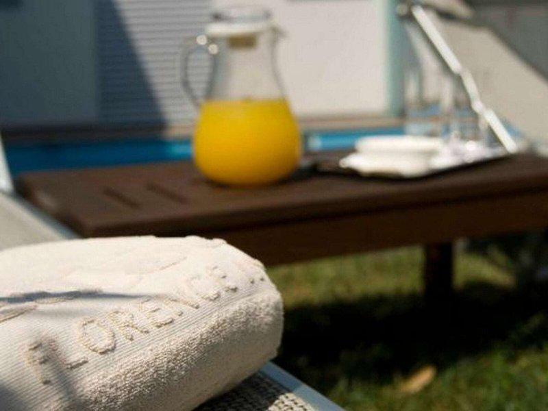 8A36C51081F427F8ED4398389FB7F1E1