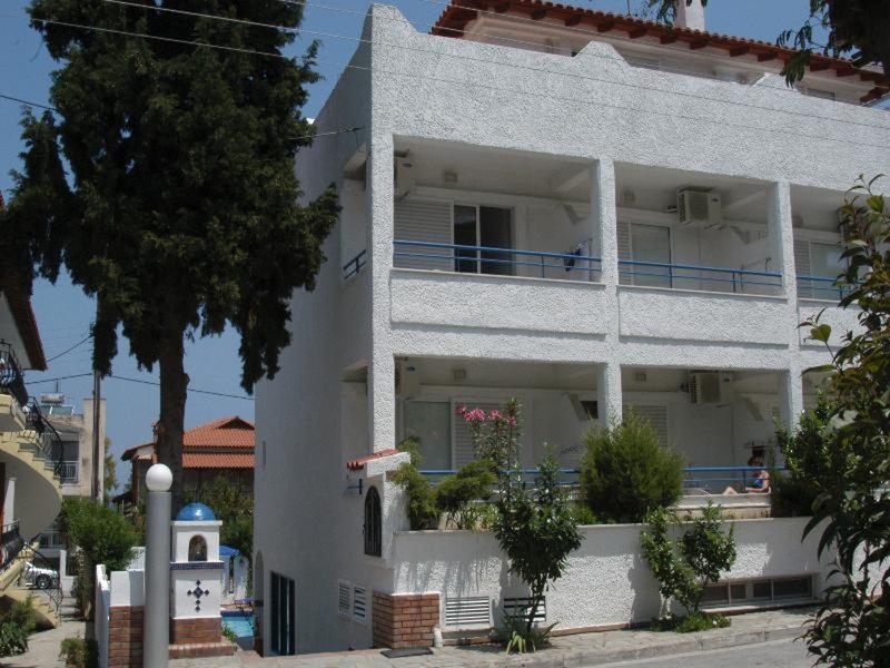 6E54D3C1F15C305A1A807578D94C32E1