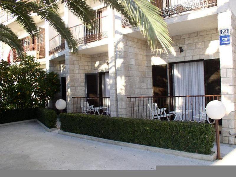 26DF2FF2DFF597C540B78D00623FD104