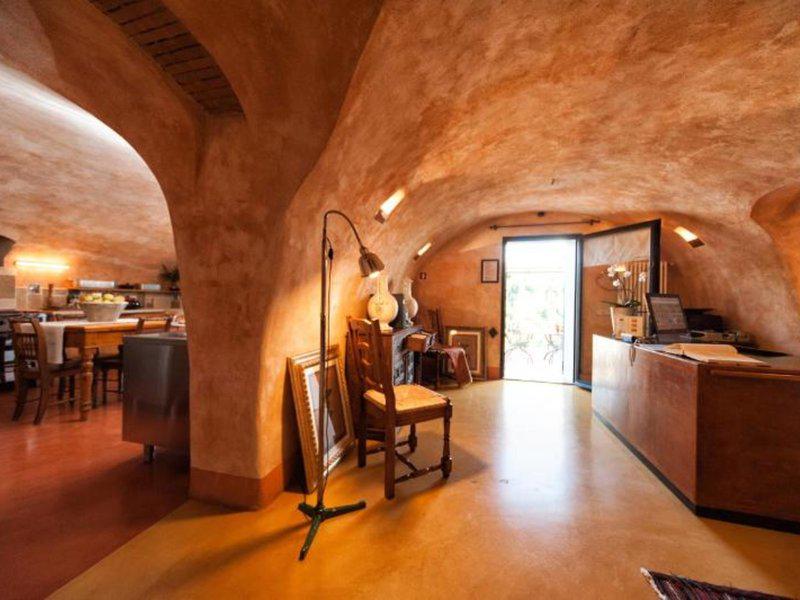 89764421844731D2D535FF1582F32848