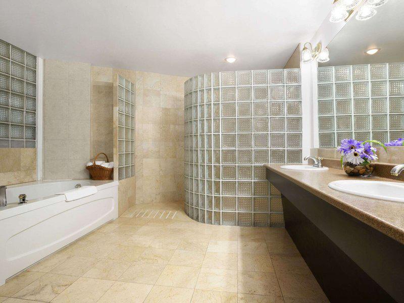 EB8F1B7AA4C176D99BCB1EC013635E34