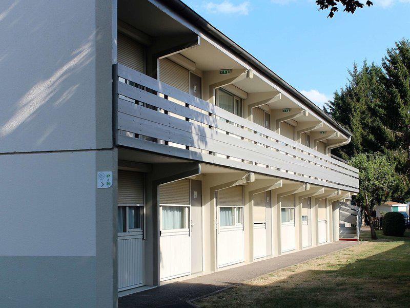 CAE1228AAF2ABAC8FFEDC325B1DC7055