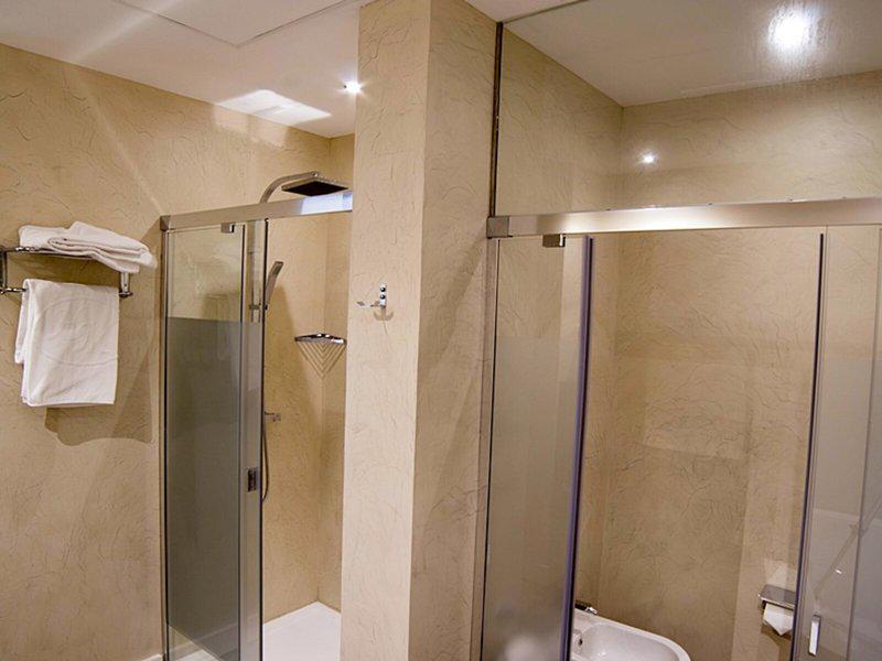 074FAE1948E207213D2474FA241ACBF4