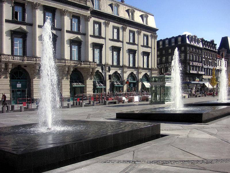 26BDF6E39810A5EABD151D443C1AB4E9