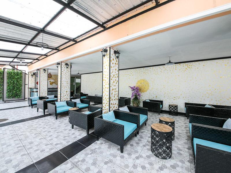 812BB3E9A6DD25C4E57D9B3194FAFC95