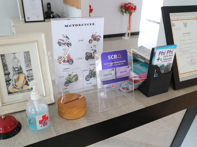 78D9A0D0A83B17F260B379F072E883FE