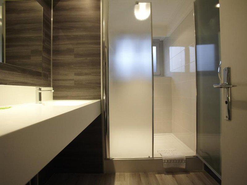 8EADE0641C76150126B1966B68503534