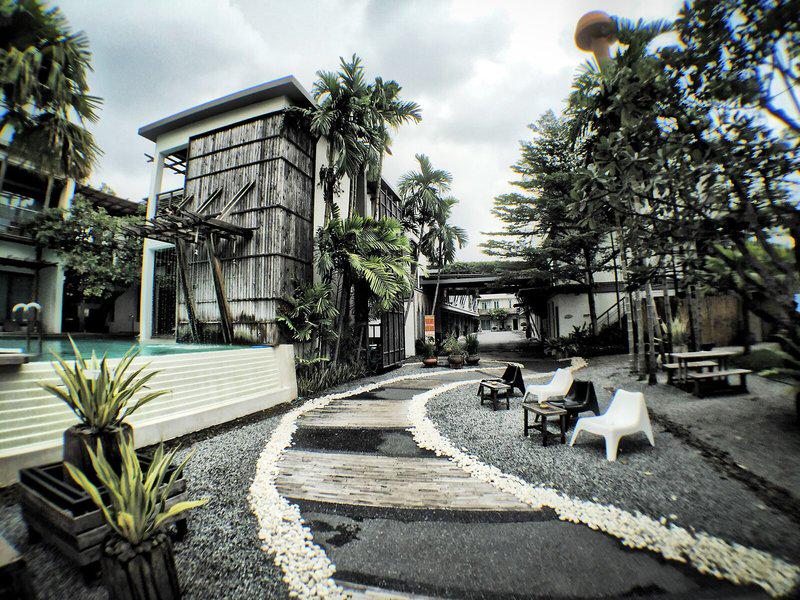 9817C11FBE0DA84C7FA8242AF776AC42