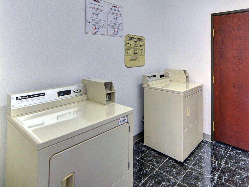 779E40BE4A7D419509F6A8AF19B56F71