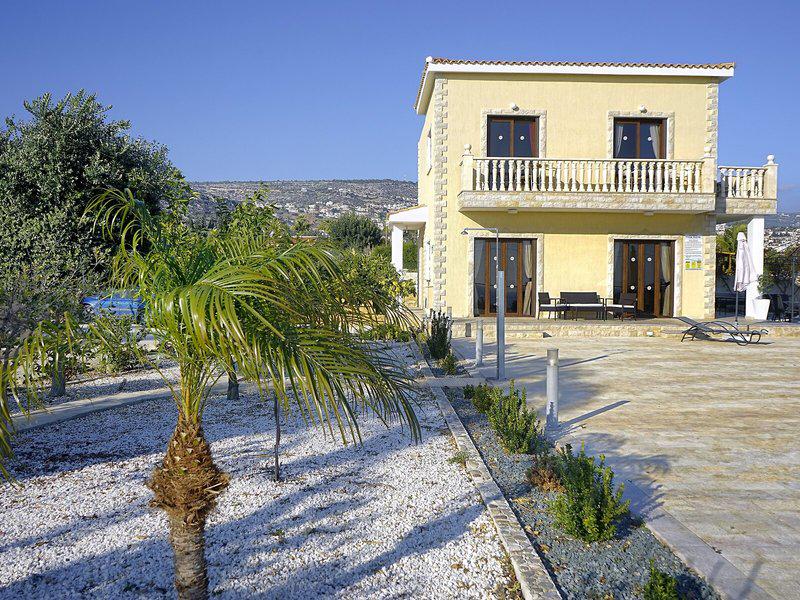 01F6BE52D4F2A22E656C35681CB56507