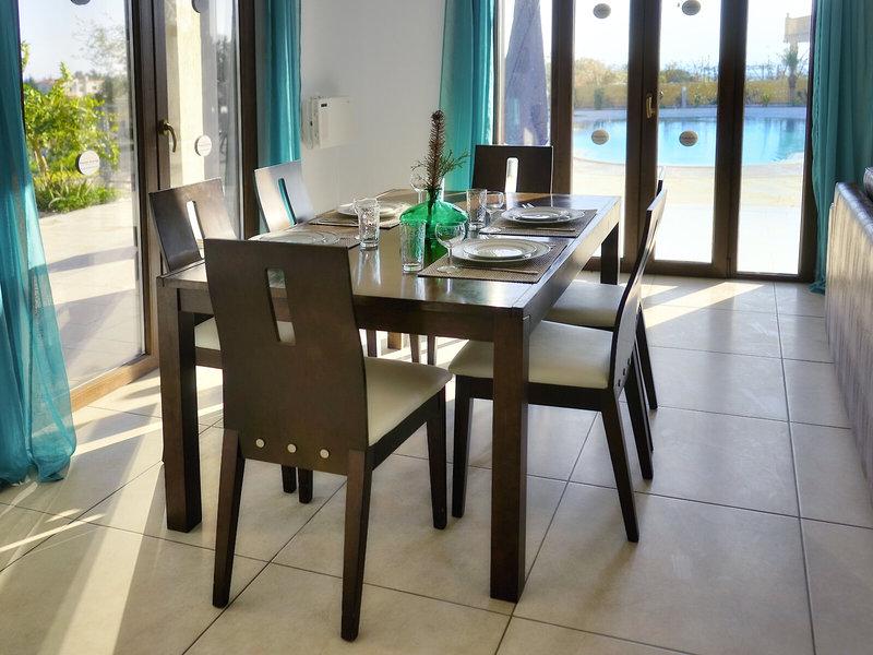 011E6722A84A9A7C267B1A653B2820A1