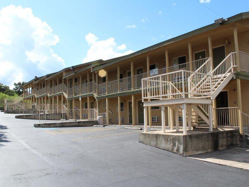 15BE85FEBDBEE3186C62D1FC3005DF7F