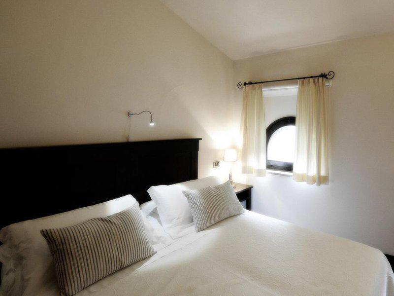 DDE332E08530479F7B188013E5AC7AB2