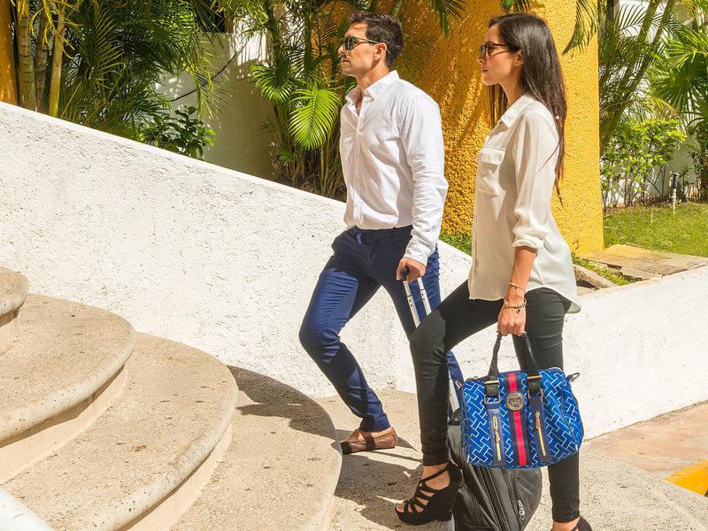 832036E9DCA8BF1B896FD25E319259A1