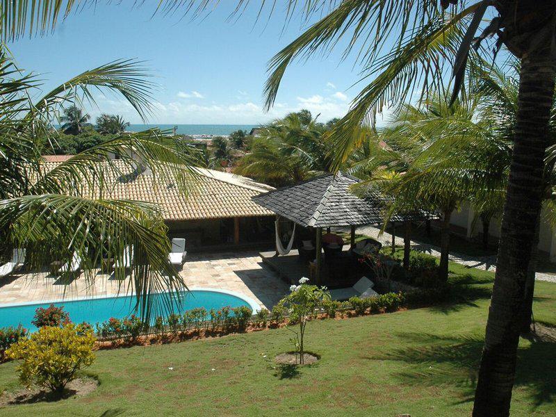 72CE80EFCECD303EF8245F3B8D8B2F42