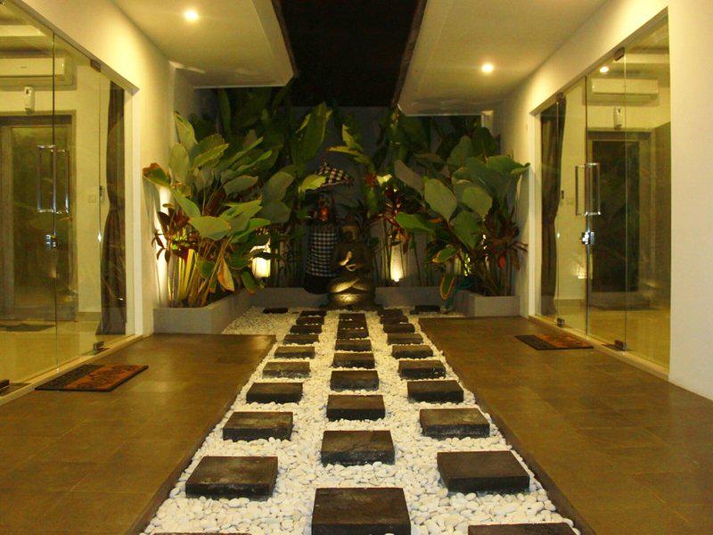 A19668F8F53FA1743A2A3B87B14F5F5D