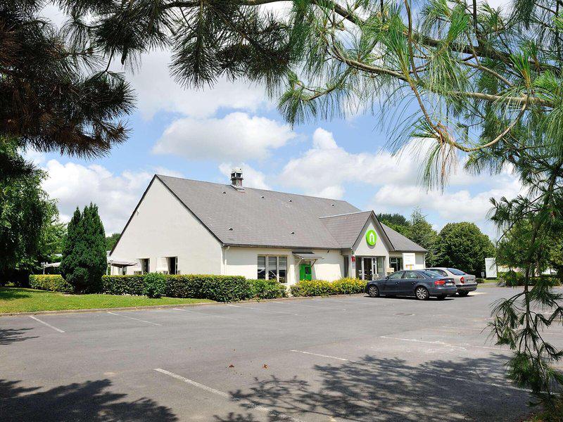 ABF137D725143733A9AA6E8AFB10F710