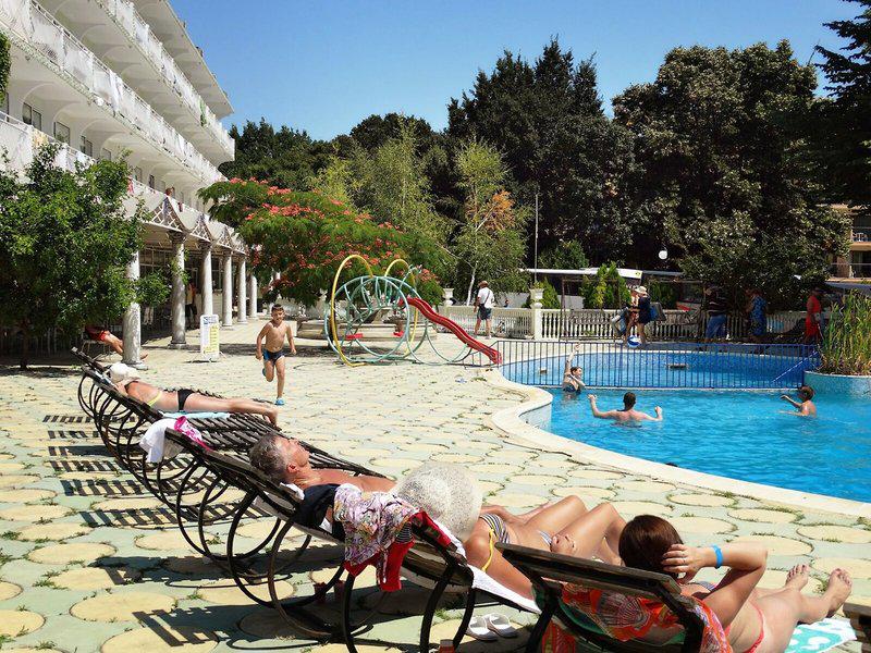 FA9DC5FF9EF858D99953CC050E225144