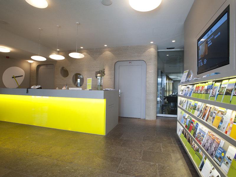 ECD0F3BF404270302F63F80D3DA74FF7