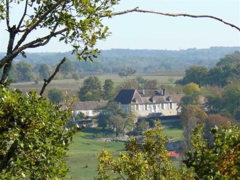 5574AB0B40660D43F46407BD0415DEA1