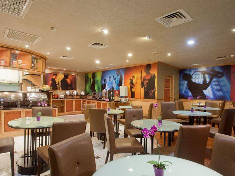 CD7FFD5709F17EBDD6D76139F6EC00B2