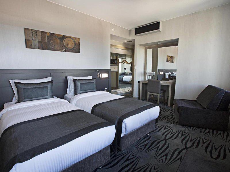 0C81CE0E0AF2B0A4490C98355EE1109E