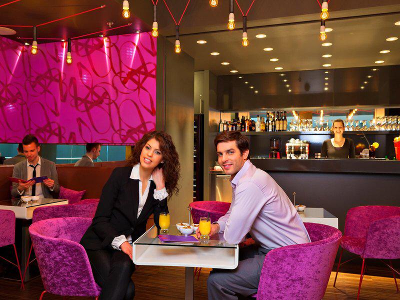 BB4E03407C1EE5DB219EAAC5989A6B8E