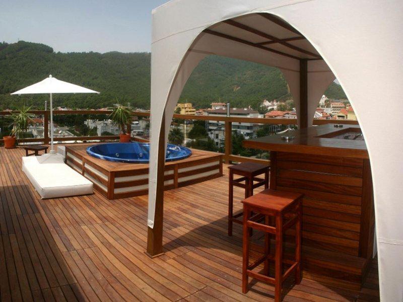 D257AE9C93B61623076FB167E1D1158E