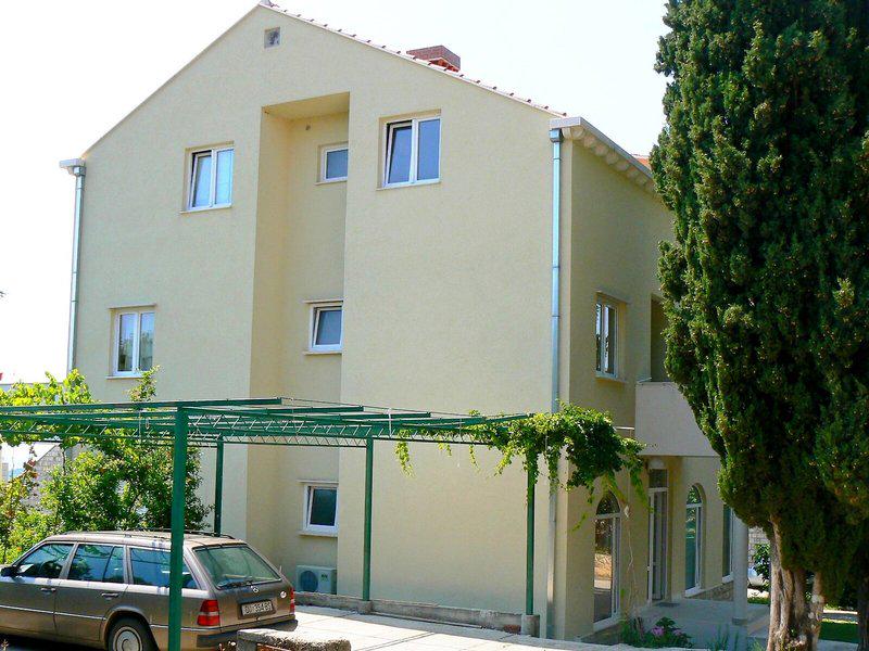 3B6786E7FA8193F4878C508A967EA8E9