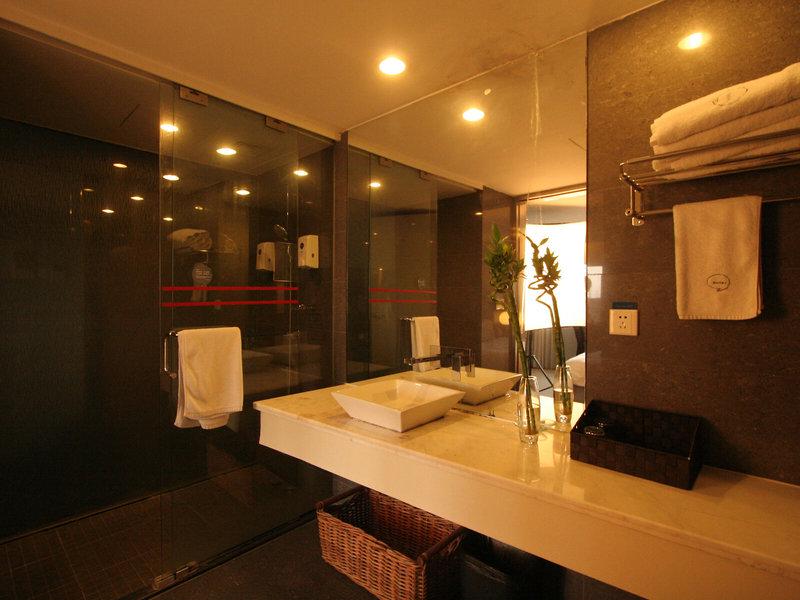 DC08F06387BE6306719F32ECA3F1C00D