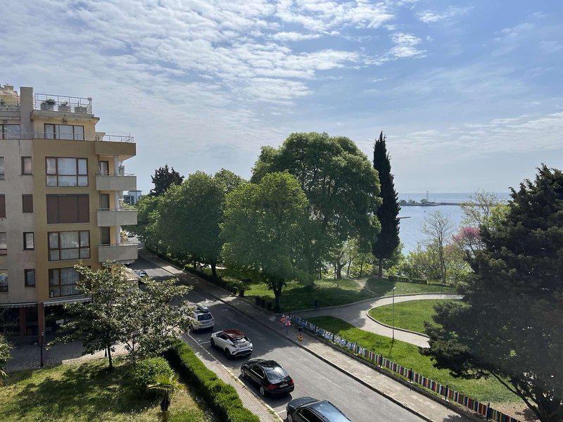 CF8BBDA2C8D168EB86AE28C90CFA2EEE