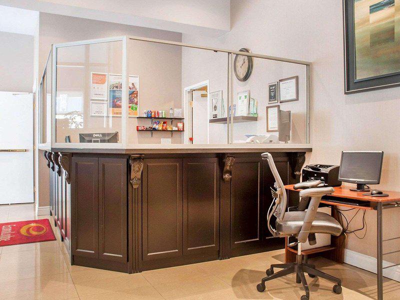 FDF7E7A25D9CC69895F550D5F6DBB05E