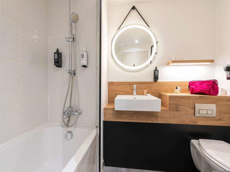 C1BCD7F58C4AE6A60F6DE84AE7EDE1EE