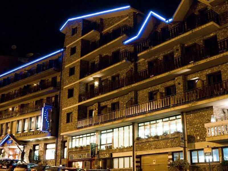 A952C611CC04A1E825815F0F8B58C9DF